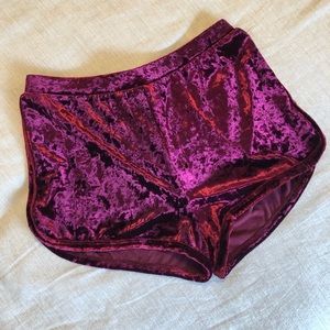 Velvet shorts